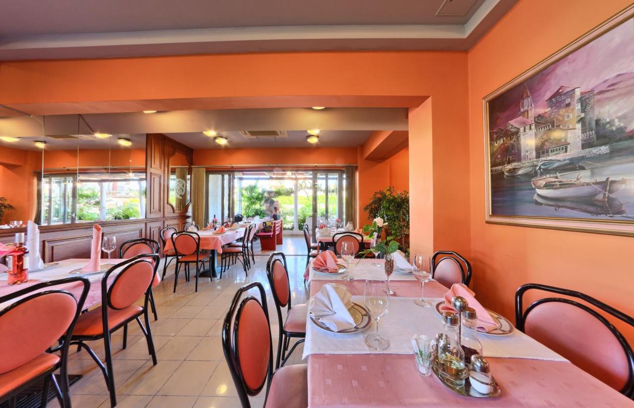 Hotel Trogirski Dvori エクステリア 写真